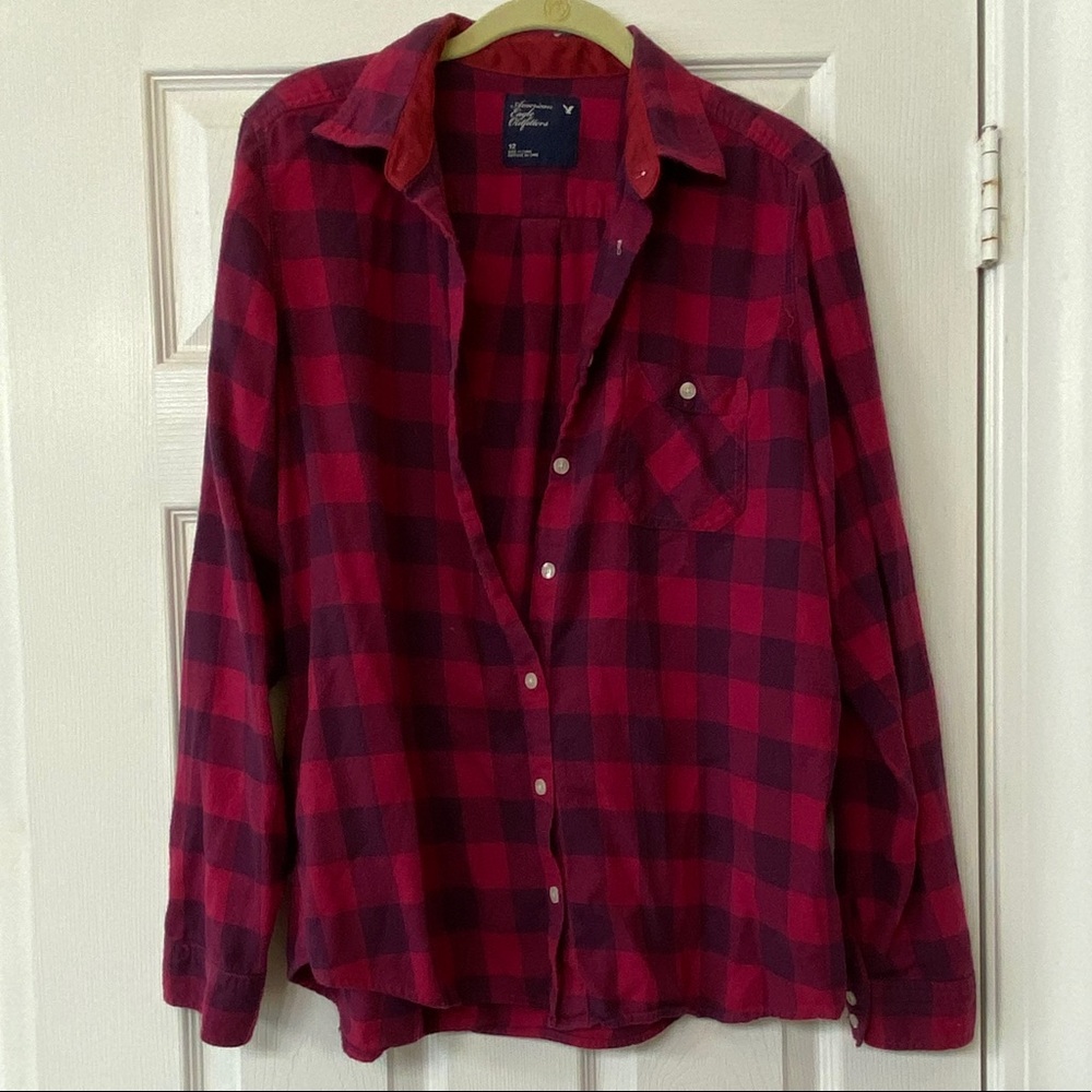 American eagle button down